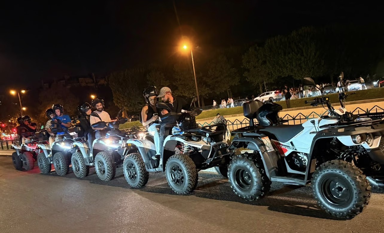 Balade nocturne en quad à Paris